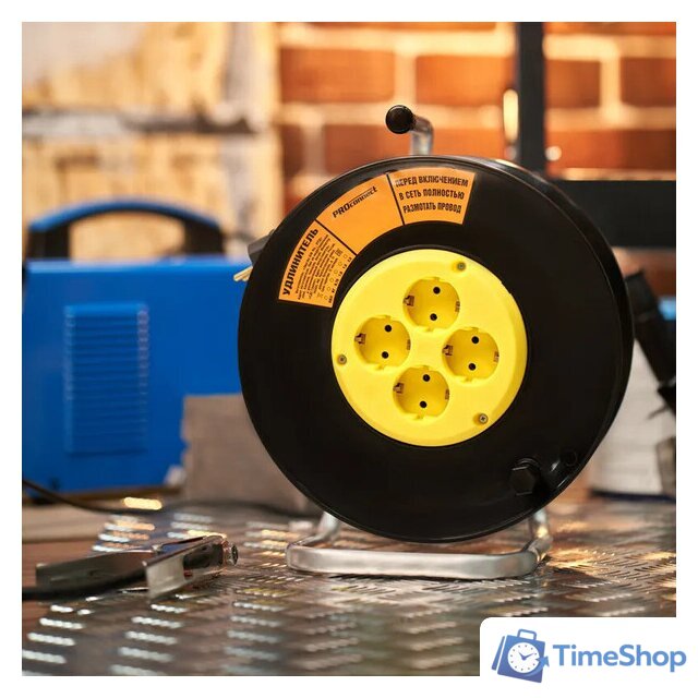 Удлинитель на катушке PROconnect Professional 11-7615 - Изображение №3 — Интернет-магазин Time-Shop