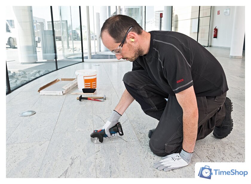 Угловая шлифмашина Bosch GWS 12V-76 Professional 06019F2000 (без АКБ) - Изображение №3 — Интернет-магазин Time-Shop