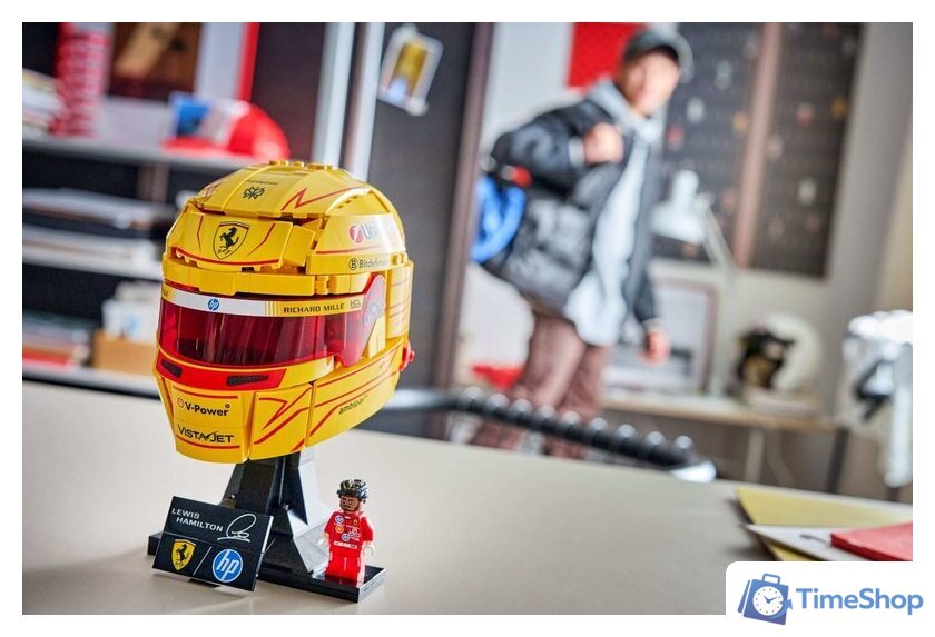Конструктор LEGO Editions 43022 Шлем Льюиса Хэмилтона команды Scuderia Ferrari HP - Изображение №10 — Интернет-магазин Time-Shop