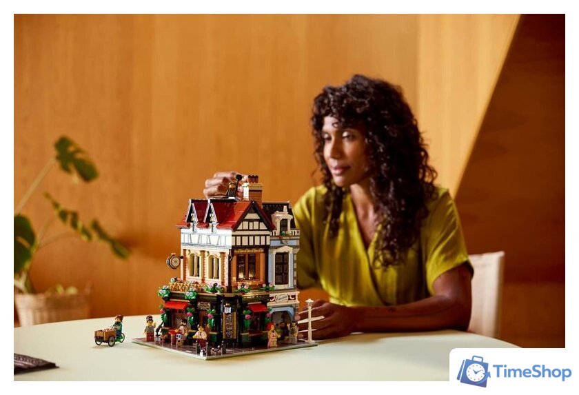 Конструктор LEGO Icons 10350 Тюдоровский угол - Изображение №10 — Интернет-магазин Time-Shop