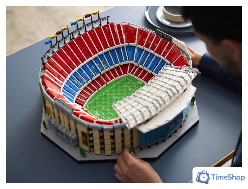 Конструктор LEGO Creator Expert 10284 Камп Ноу – ФК 