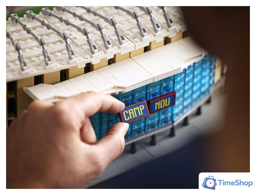 Конструктор LEGO Creator Expert 10284 Камп Ноу – ФК 