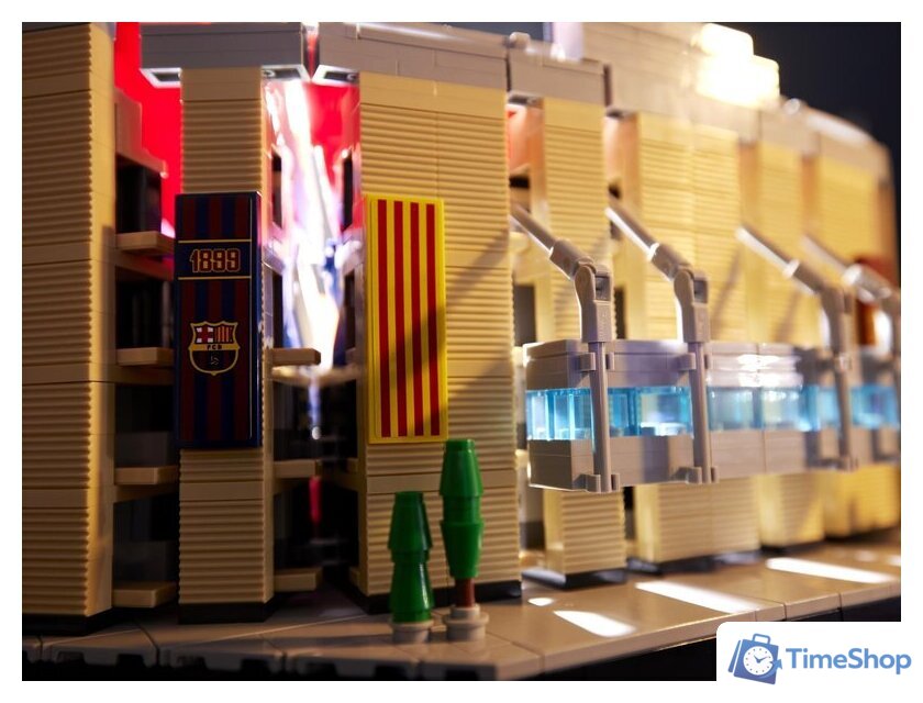 Конструктор LEGO Creator Expert 10284 Камп Ноу – ФК 