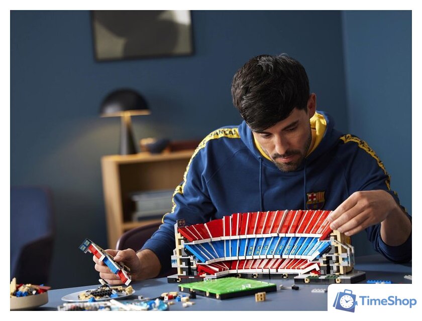 Конструктор LEGO Creator Expert 10284 Камп Ноу – ФК 