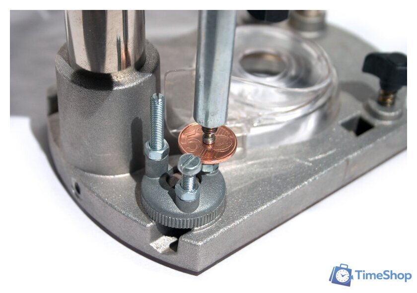 Вертикальный фрезер DeWalt DW621 - Изображение №16 — Интернет-магазин Time-Shop