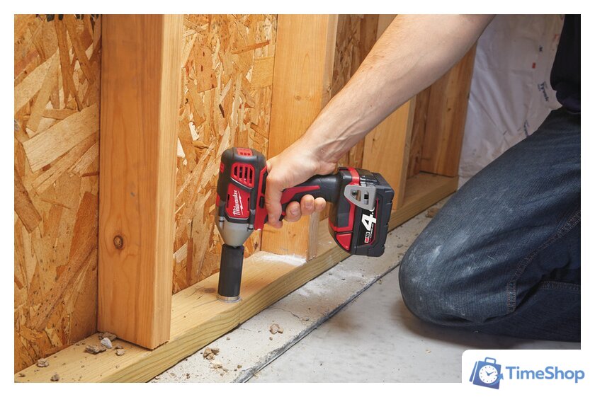 Гайковерт Milwaukee M18 BIW12-402C 4933443607 (с 2-мя АКБ, кейс) - Изображение №3 — Интернет-магазин Time-Shop
