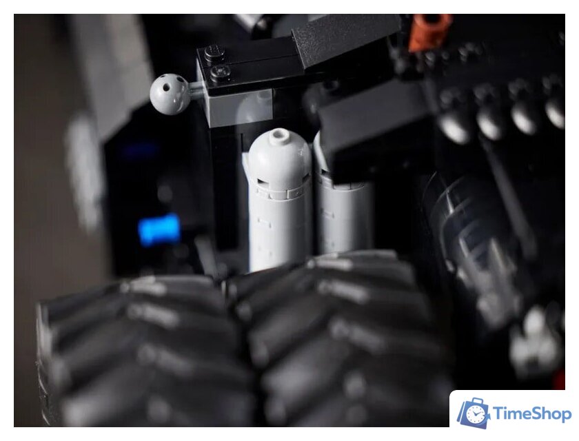 Конструктор LEGO DC Batman 76240 Бэтмобиль Тумблер - Изображение №12 — Интернет-магазин Time-Shop