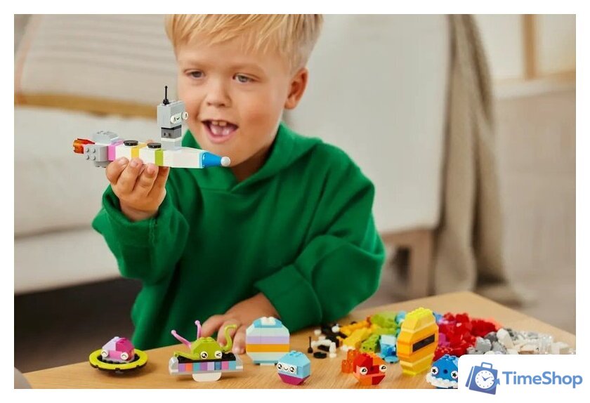 Конструктор LEGO Classic 11037 Креативные космические планеты - Изображение №11 — Интернет-магазин Time-Shop