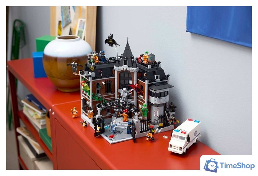 Конструктор LEGO DC Batman 76300 Лечебница Аркхем - Изображение №16 — Интернет-магазин Time-Shop