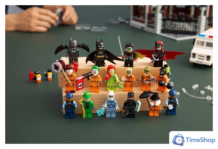 Конструктор LEGO DC Batman 76300 Лечебница Аркхем - Изображение №11 — Интернет-магазин Time-Shop