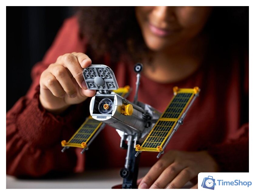 Конструктор LEGO Creator 10283 Космический шаттл НАСА Дискавери - Изображение №29 — Интернет-магазин Time-Shop