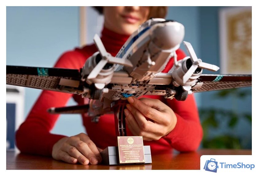 Конструктор LEGO Icons 11378 Douglas DC-3 PAN AM Airliner - Изображение №14 — Интернет-магазин Time-Shop