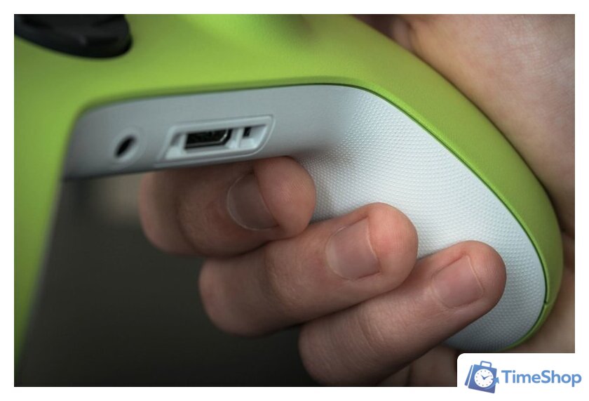 Геймпад Microsoft Xbox (салатовый) - Изображение №11 — Интернет-магазин Time-Shop