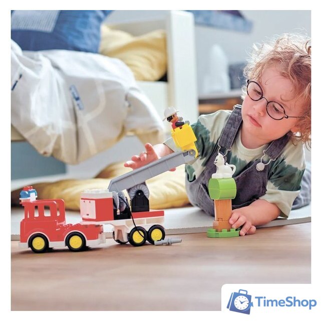 Конструктор LEGO Duplo 10969 Пожарная машина - Изображение №3 — Интернет-магазин Time-Shop