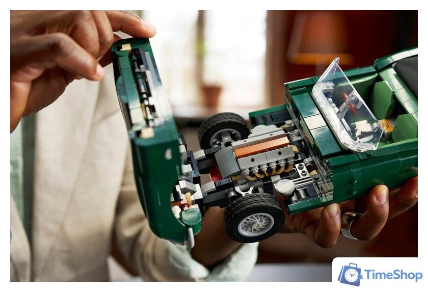 Конструктор LEGO Icons 11381 Jaguar E-Type - Изображение №13 — Интернет-магазин Time-Shop