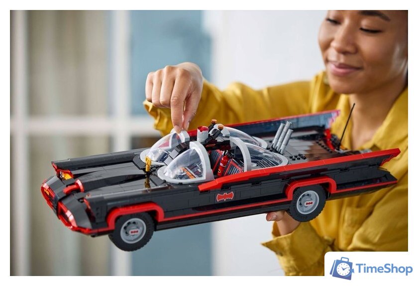 Конструктор LEGO Batman 76328 Классический телесериал Бэтмобиль - Изображение №12 — Интернет-магазин Time-Shop