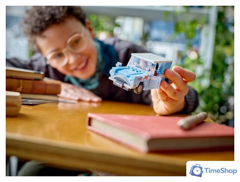 Конструктор LEGO Harry Potter Flying Ford Anglia 76424 - Изображение №8 — Интернет-магазин Time-Shop