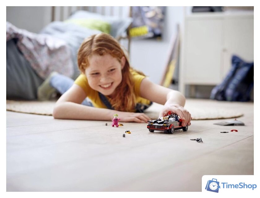 Конструктор LEGO DC Super Heroes 76188 Бэтмобиль из классического сериала Бэтмен - Изображение №16 — Интернет-магазин Time-Shop