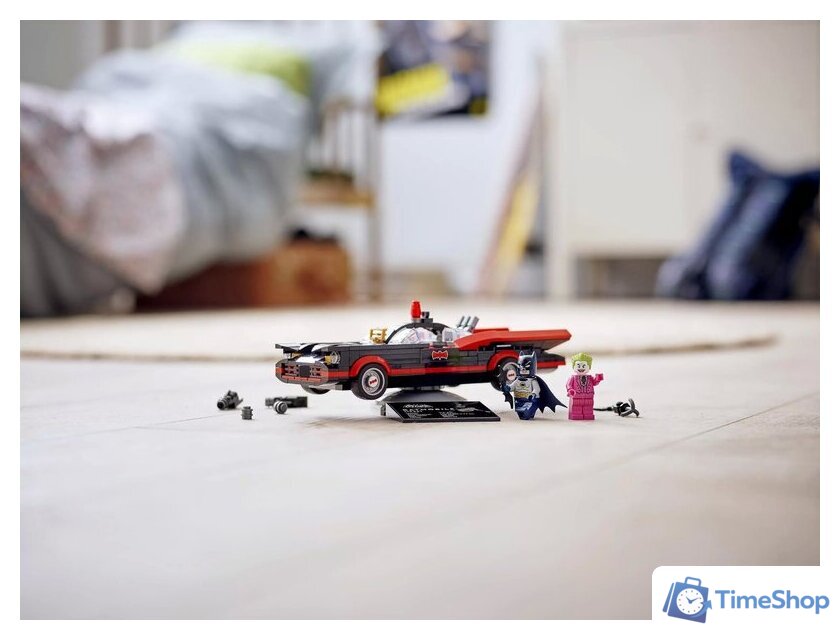 Конструктор LEGO DC Super Heroes 76188 Бэтмобиль из классического сериала Бэтмен - Изображение №15 — Интернет-магазин Time-Shop