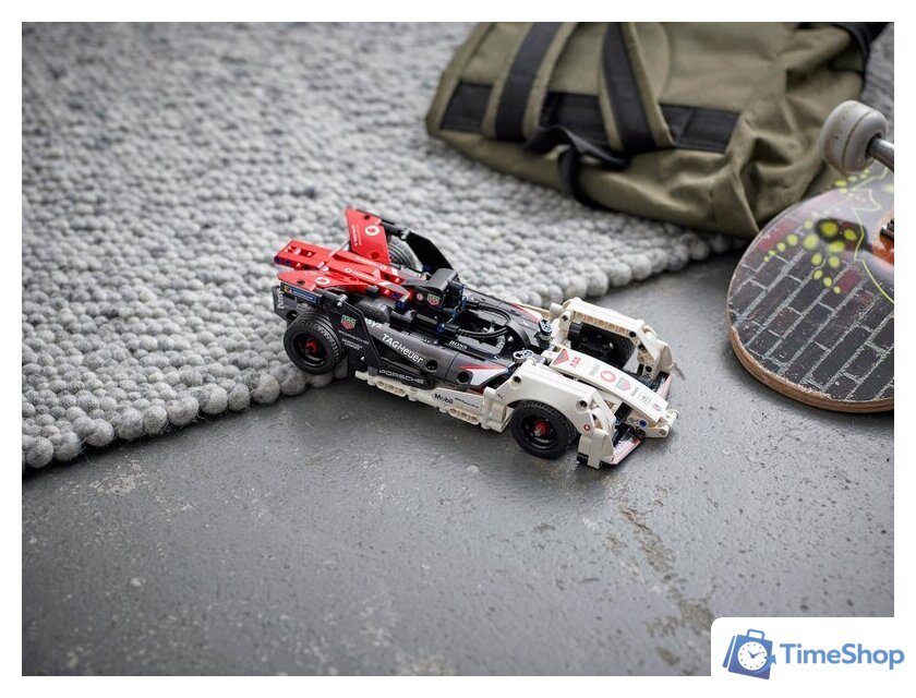 Конструктор LEGO Technic 42137 Formula E Porsche 99X Electric - Изображение №4 — Интернет-магазин Time-Shop