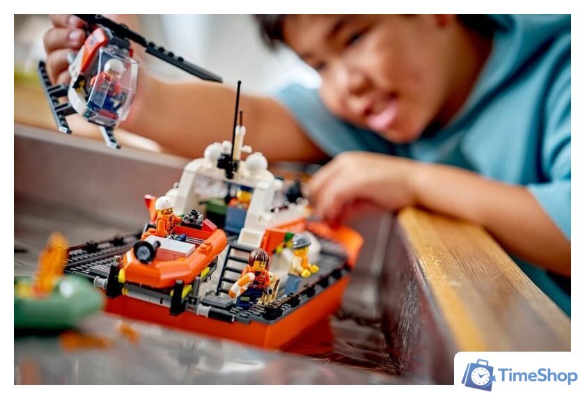 Конструктор LEGO City 60504 Спасательный катер и вертолет береговой охраны - Изображение №8 — Интернет-магазин Time-Shop