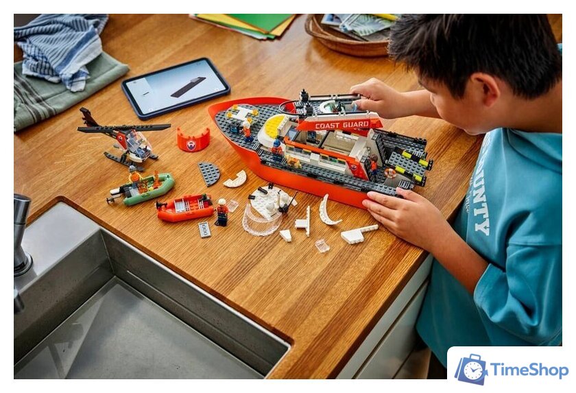 Конструктор LEGO City 60504 Спасательный катер и вертолет береговой охраны - Изображение №10 — Интернет-магазин Time-Shop