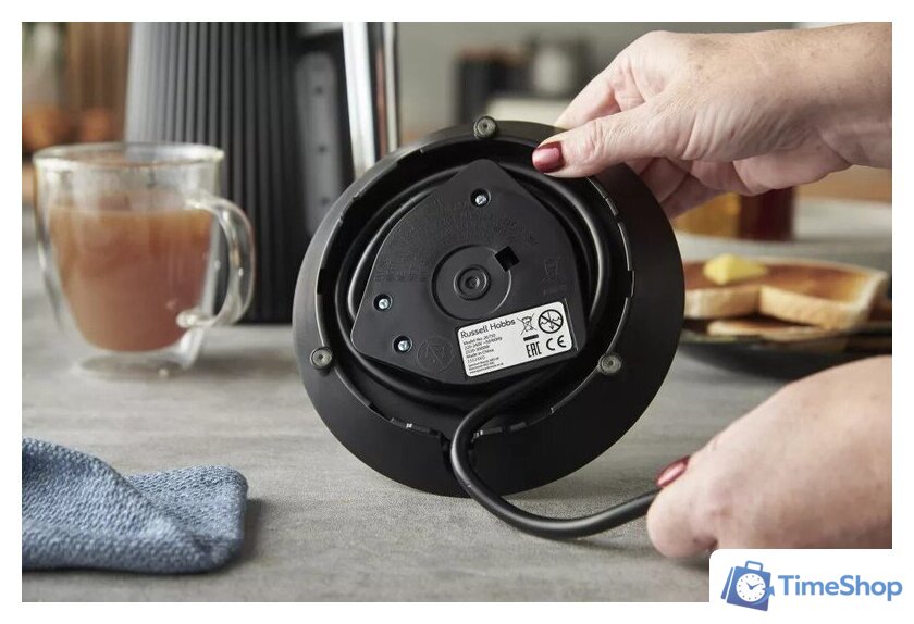 Электрический чайник Russell Hobbs Bronte Black 26750-70 - Изображение №4 — Интернет-магазин Time-Shop