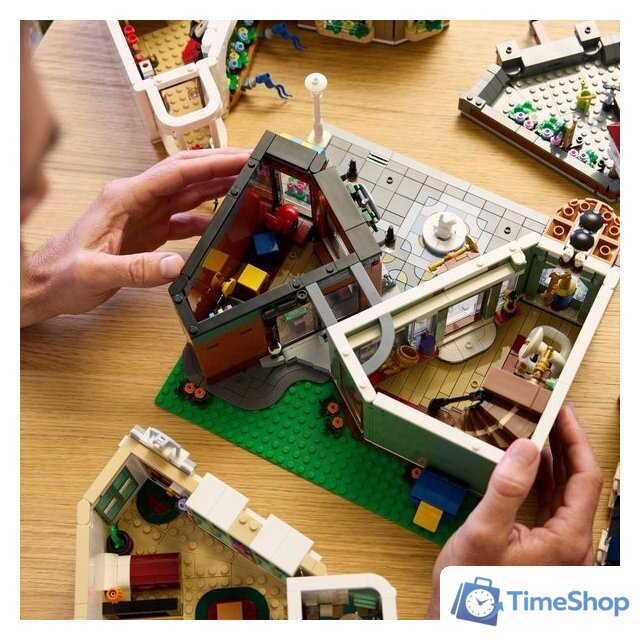 Конструктор LEGO Icons 11371 Торговая улица - Изображение №14 — Интернет-магазин Time-Shop