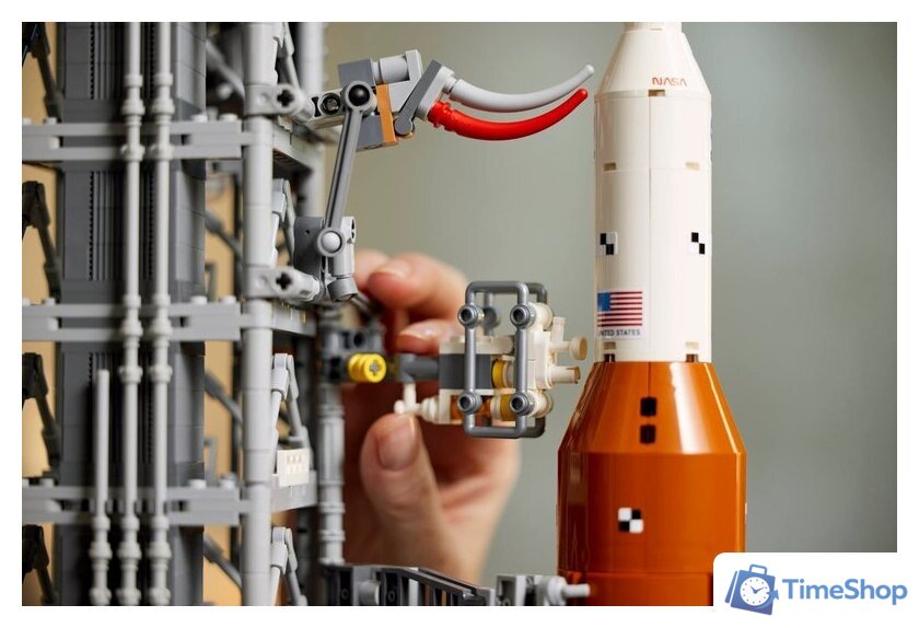 Конструктор LEGO Icons 10341 Космическая пусковая система NASA Artemis - Изображение №14 — Интернет-магазин Time-Shop
