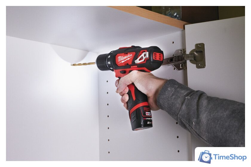 Дрель-шуруповерт Milwaukee M12 BDD-202C 4933441915 (с 2-мя АКБ, кейс) - Изображение №4 — Интернет-магазин Time-Shop