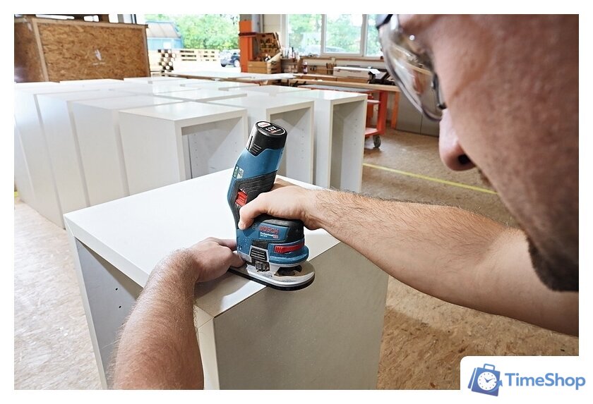 Кромочно-петельный фрезер Bosch GKF 12V-8 Professional 06016B0002 (без АКБ и кейса) - Изображение №4 — Интернет-магазин Time-Shop