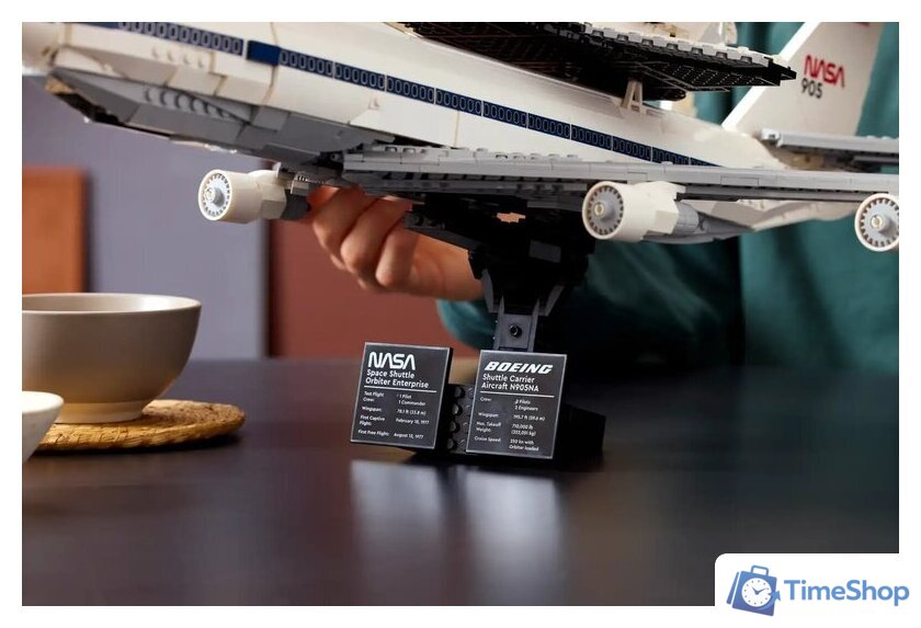Конструктор LEGO Icons 10360 Самолет-носитель и Шаттл - Изображение №12 — Интернет-магазин Time-Shop