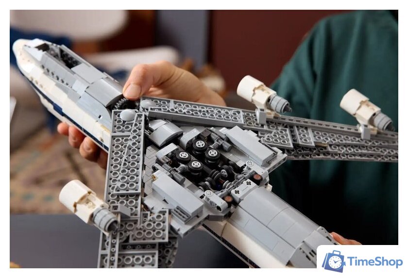 Конструктор LEGO Icons 10360 Самолет-носитель и Шаттл - Изображение №14 — Интернет-магазин Time-Shop