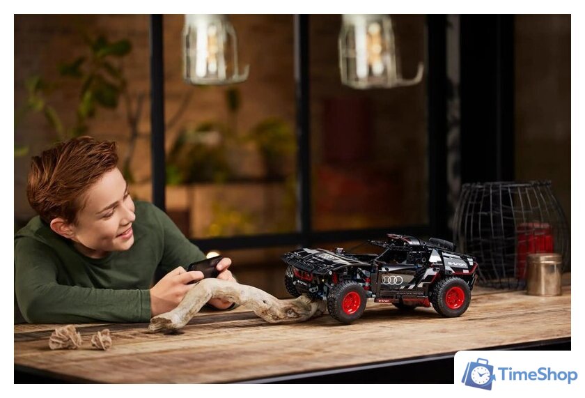 Конструктор LEGO Technic 42160 Audi RS Q e-tron - Изображение №8 — Интернет-магазин Time-Shop