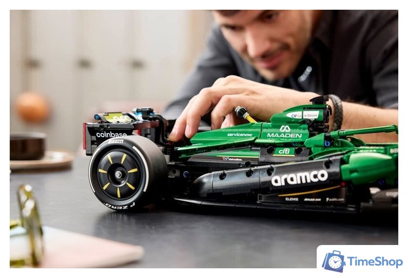 Конструктор LEGO Technic 42240 Aston Martin Aramco AMR25 F1 - Изображение №13 — Интернет-магазин Time-Shop