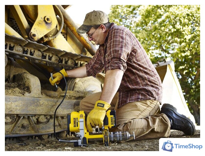 Шприц для смазки DeWalt DCGG571M1 (с 1-им АКБ, кейс) - Изображение №5 — Интернет-магазин Time-Shop