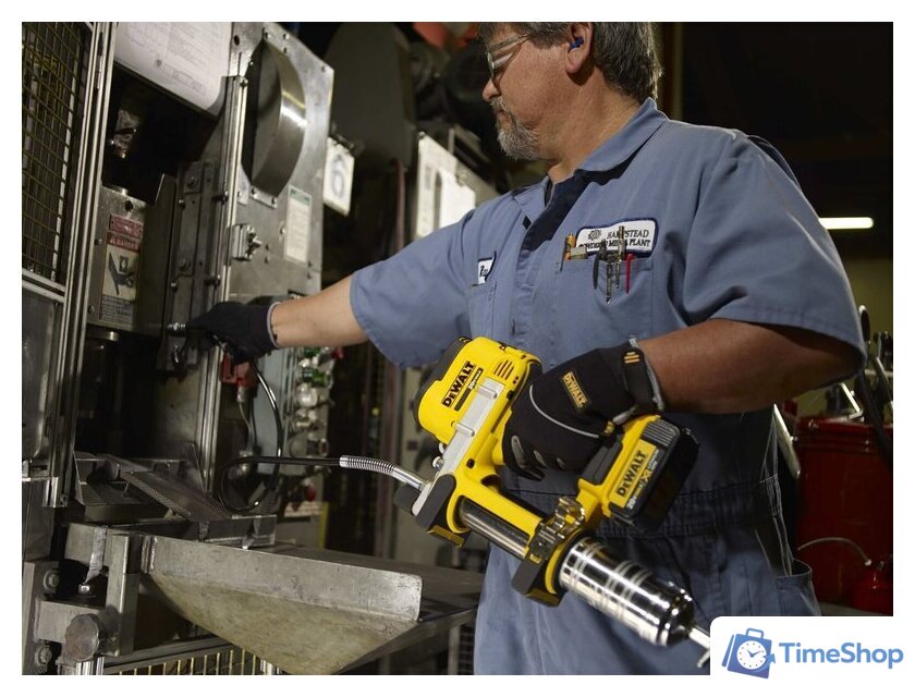 Шприц для смазки DeWalt DCGG571M1 (с 1-им АКБ, кейс) - Изображение №7 — Интернет-магазин Time-Shop