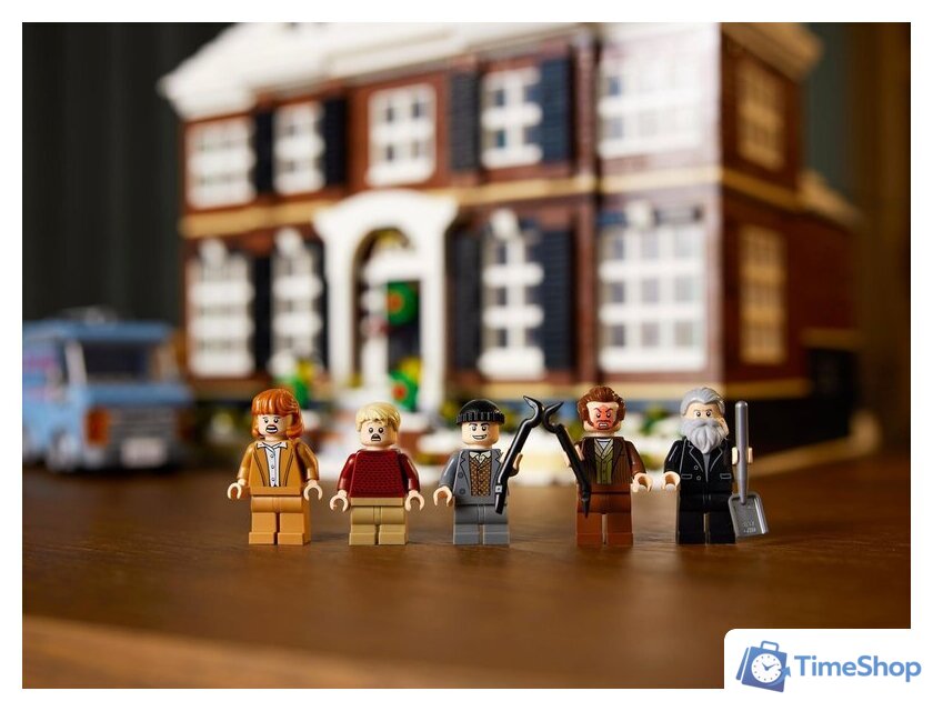 Конструктор LEGO Ideas 21330 Один дома - Изображение №38 — Интернет-магазин Time-Shop