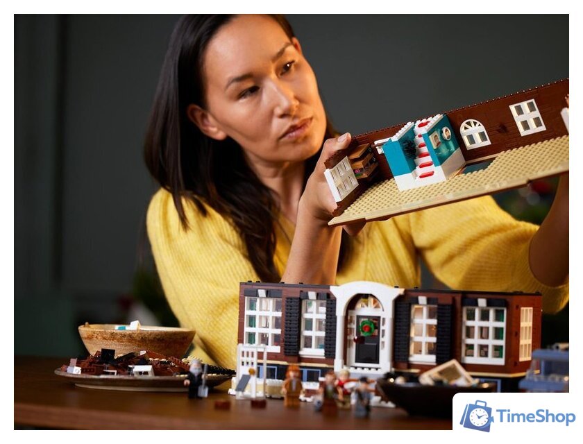 Конструктор LEGO Ideas 21330 Один дома - Изображение №42 — Интернет-магазин Time-Shop