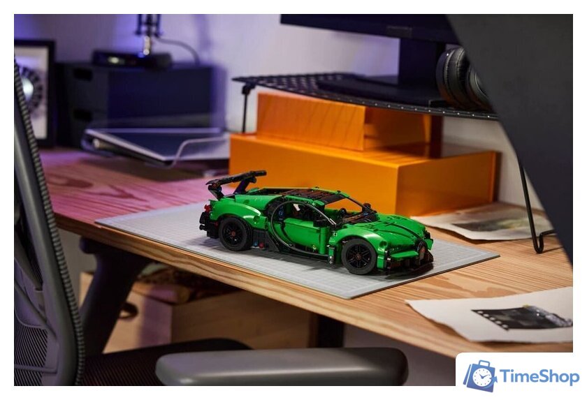 Конструктор LEGO Technic 42241 Green Bugatti Chiron Pur Sport Hypercar - Изображение №11 — Интернет-магазин Time-Shop
