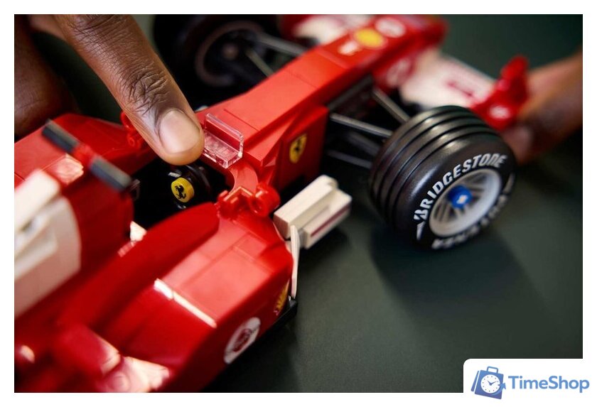 Конструктор LEGO Icons 11375 Ferrari F2004 & Michael Schumacher - Изображение №10 — Интернет-магазин Time-Shop