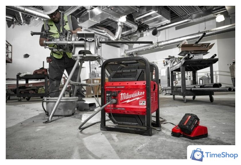 Портативная зарядная станция Milwaukee MX FUEL MXF PS-0 4933493922 (без АКБ) - Изображение №4 — Интернет-магазин Time-Shop