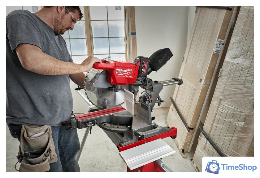 Торцовочная пила Milwaukee M18 FUEL M18FMS305-0 4933471205 (без АКБ) - Изображение №7 — Интернет-магазин Time-Shop