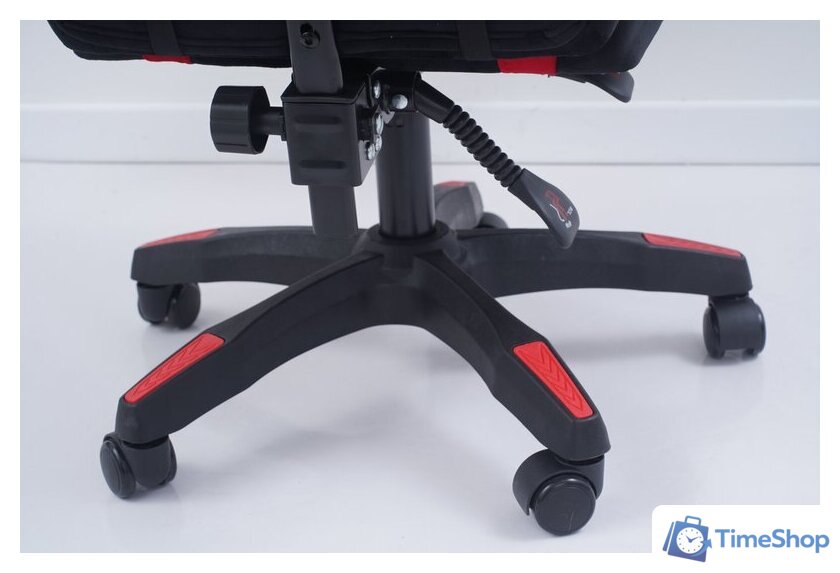 Игровое (геймерское) кресло Calviano 1584 (велюр, черный/красный) - Изображение №7 — Интернет-магазин Time-Shop