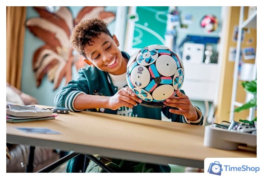 Конструктор LEGO Editions 43019 Футбольный мяч - Изображение №6 — Интернет-магазин Time-Shop