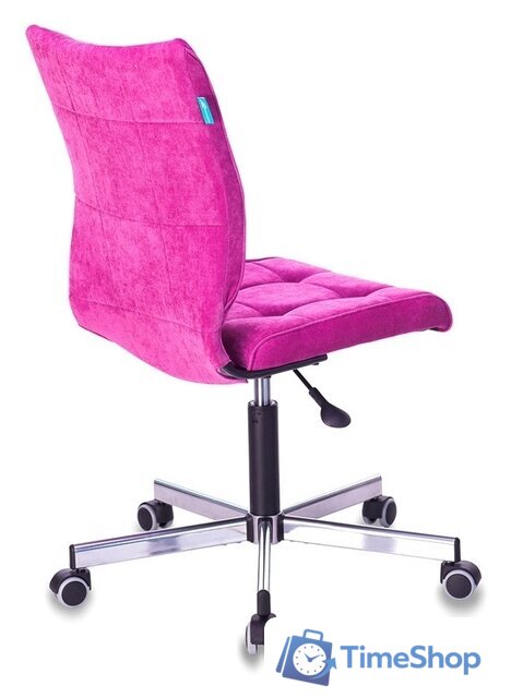 Офисное кресло Бюрократ CH-330M/LT-15 (малиновый) - Изображение №4 — Интернет-магазин Time-Shop