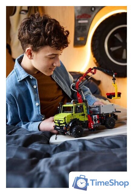 Конструктор LEGO 42242 Грузовик Mercedes-Benz Unimog U 5023 с краном - Изображение №11 — Интернет-магазин Time-Shop