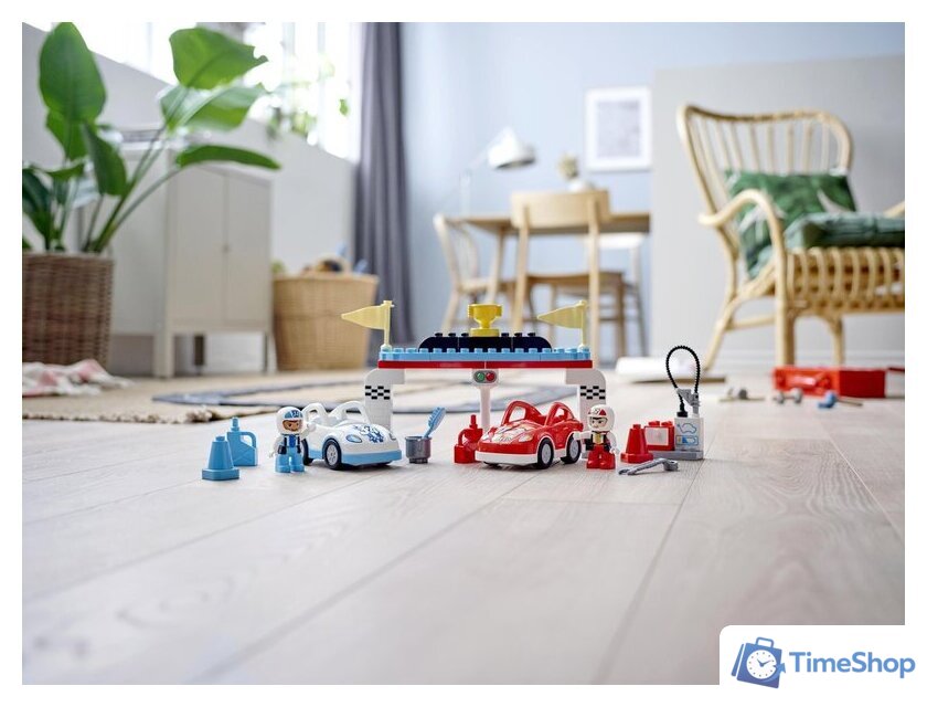 Конструктор LEGO Duplo 10947 Гоночные машины - Изображение №26 — Интернет-магазин Time-Shop