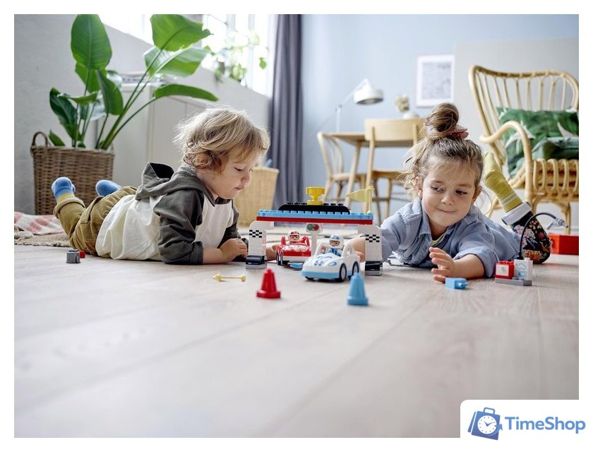 Конструктор LEGO Duplo 10947 Гоночные машины - Изображение №25 — Интернет-магазин Time-Shop
