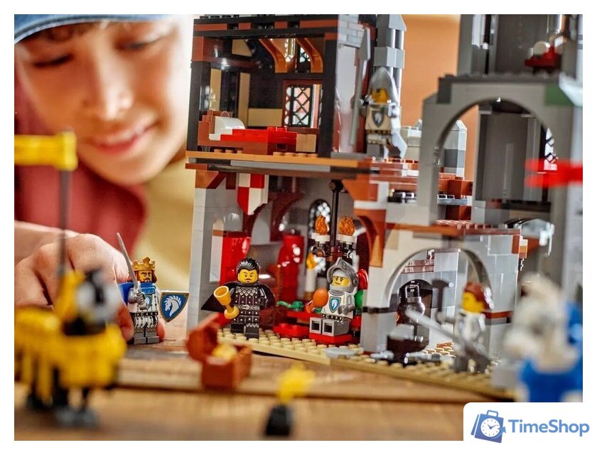 Конструктор LEGO Creator 3 в 1 31168 Средневековый замок конных рыцарей - Изображение №9 — Интернет-магазин Time-Shop